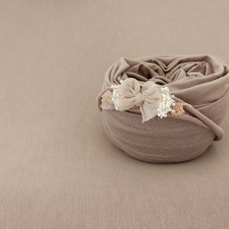 Mila cappucino - backdrop, wrap, headband