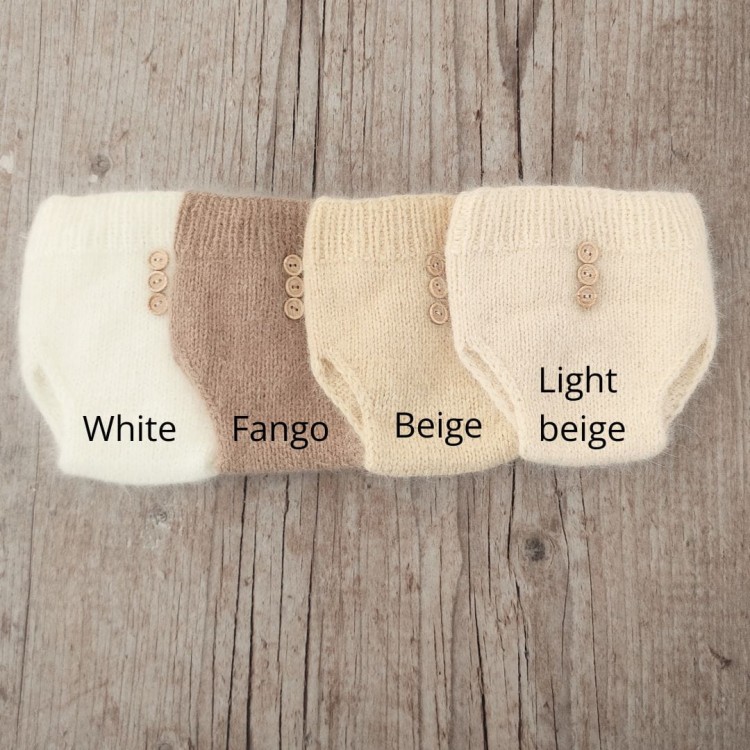 Newborn knitted bloomers (2).jpg