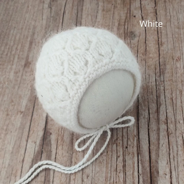 handknitted-newborn-sleepy hat (4).jpg