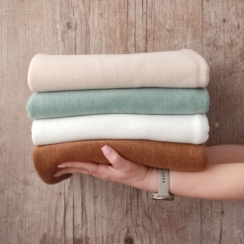 soft-and-stretchy-backdrops-sonia.jpg