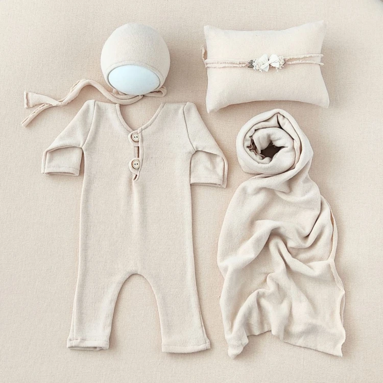 Sonia-light beige-newborn-styling set.jpg