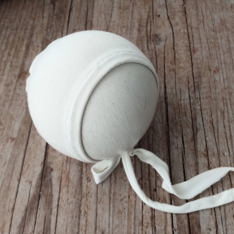 newborn-bonnet-classic-hat-mila.jpg