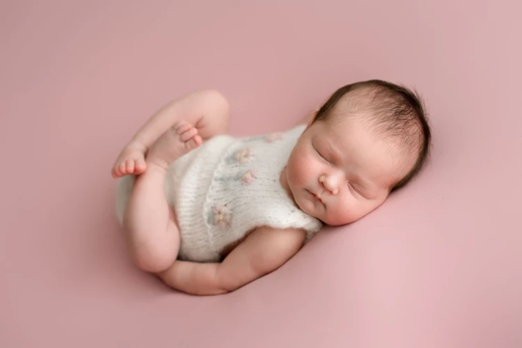 newborn girl floral outfit white.jpg