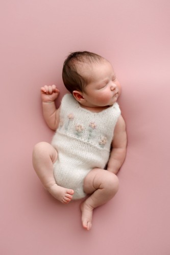 newborn girl floral outfit.jpg