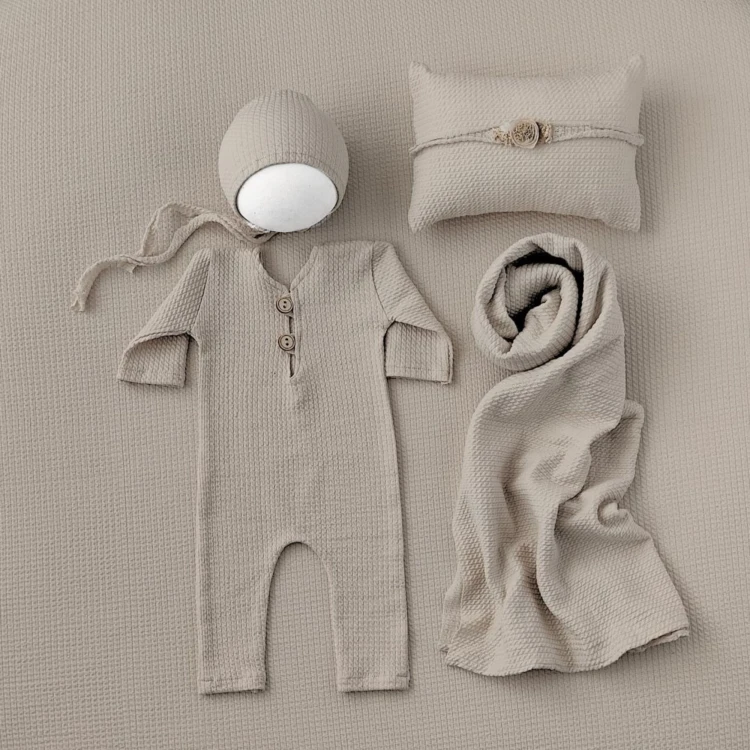 newborn backdrop set - laura cappuccino.jpg