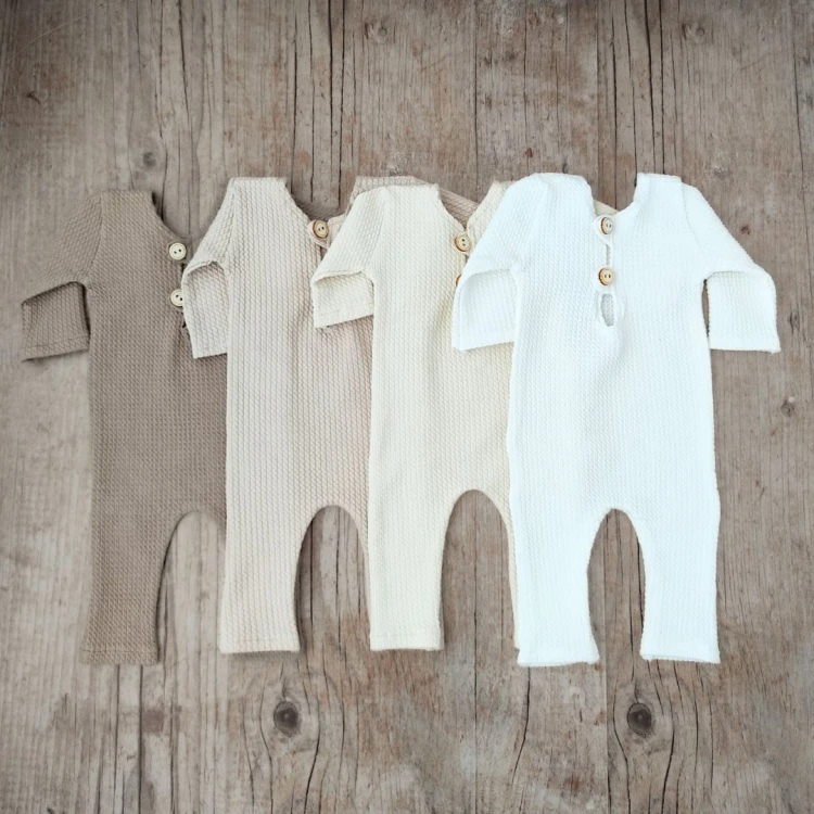 newborn-photography rompers -laura.jpg