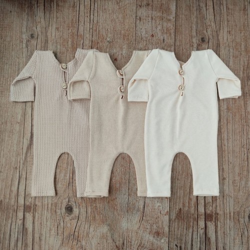 Beige-Romer-photography outfit- laura-stella-sonia.jpg