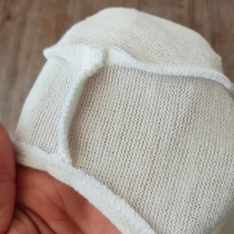 photography-newborn-romper-details-close-up.jpg