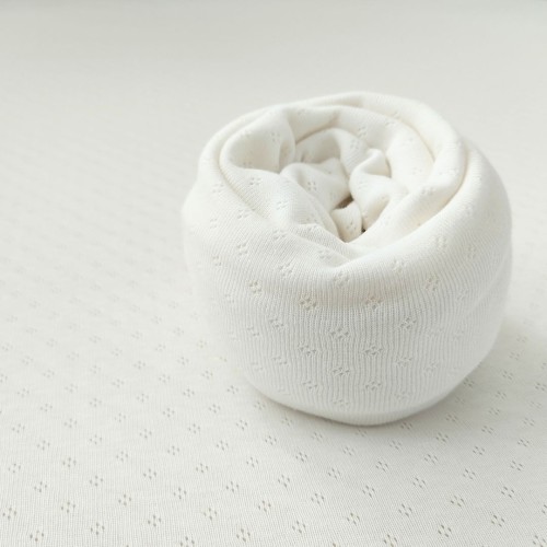 newborn backdrop nad matching wrap - olivia.jpg