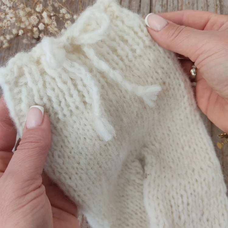 Hand-Knitted Newborn Photography Trousers - off white.jpg