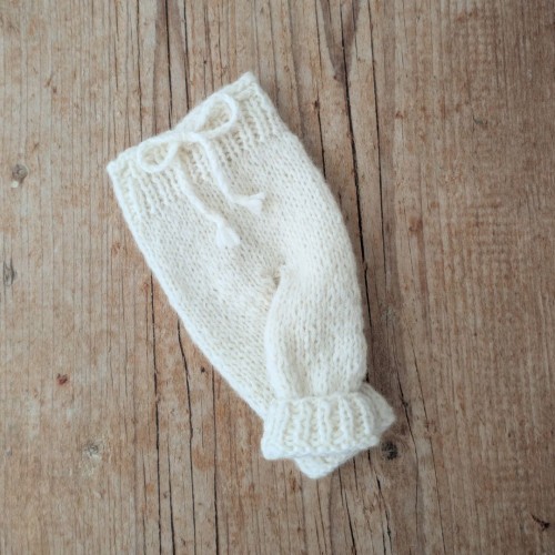 newborn photographt trousers - leo - off white.jpg
