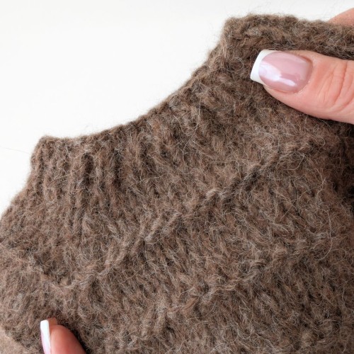 Hand-Knitted-newborn Sweater (6).jpg
