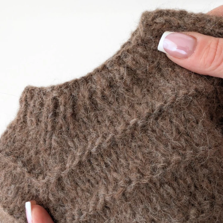 Hand-Knitted-newborn Sweater (6).jpg