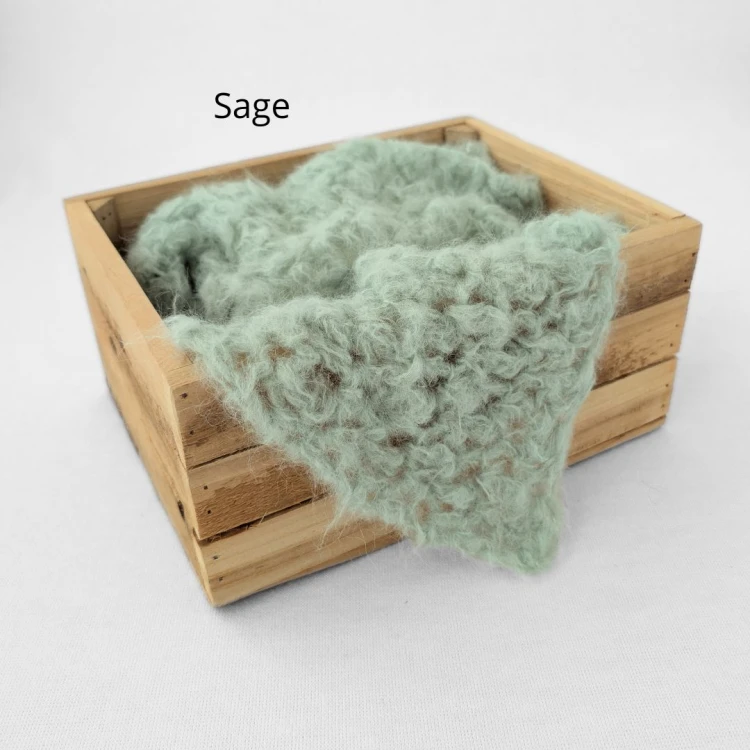 Fluffy Alpaca Mini Blanket -sage (2).jpg