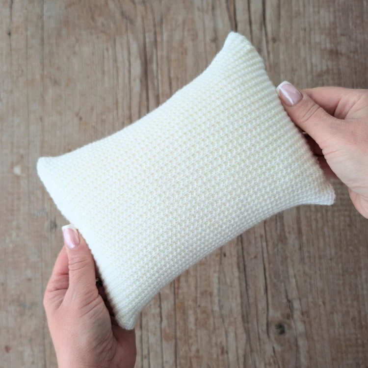 tekstured pillow bruno.jpg