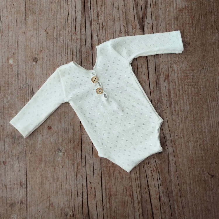 Olivia-newborn bodysuit-photography newborn outfit.jpg