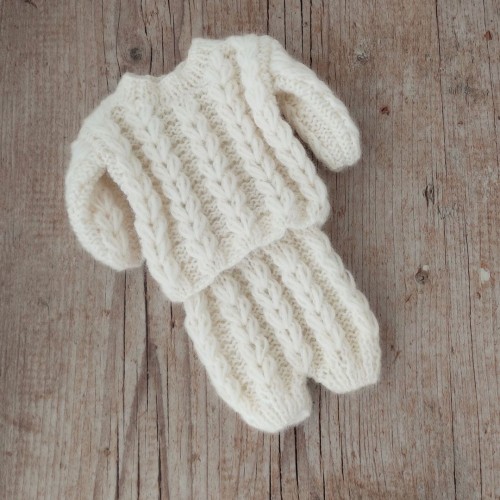 Hand-Knitted Newborn Photography Sweater and shorts.jpg
