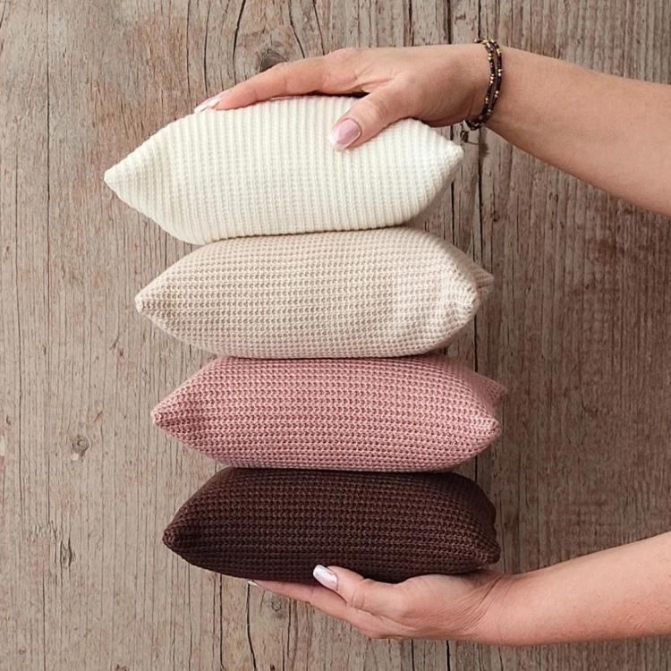 Bruno-pillow-colors.jpg