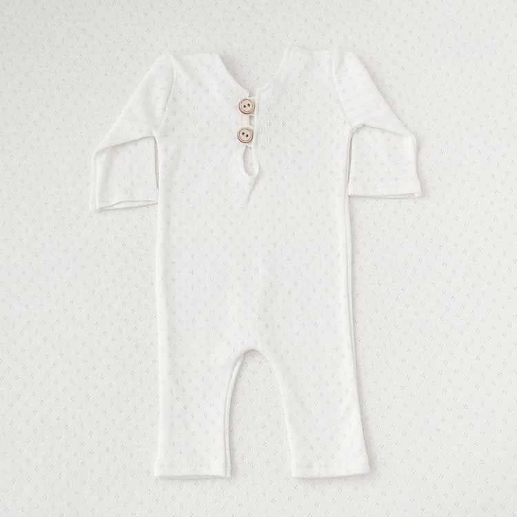 olivia-photography newborn outfit- white (2).jpg