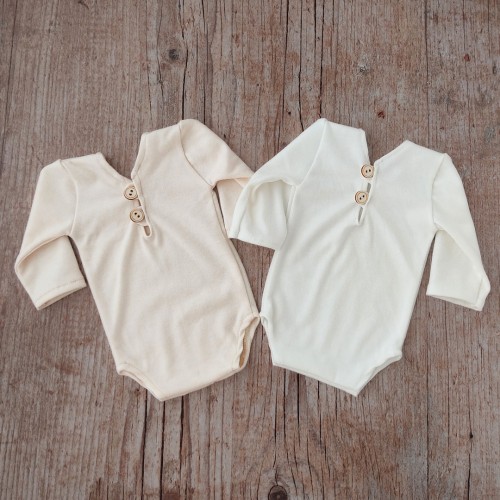 stella_newborn_photography_bodysuits.jpg